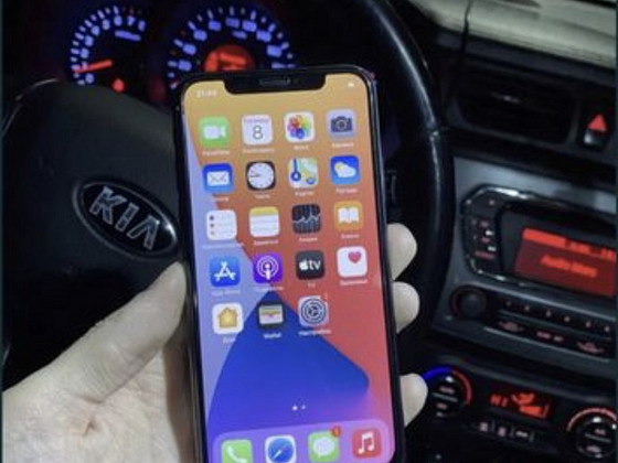 iPhone X 64 ГБ