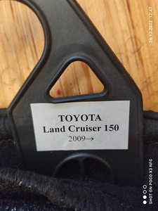 Mercedes-Benz.Toyota Land Cruiser uued kummist põrandamatid (2 foto / 4)