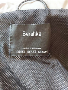 Светоотражающая куртка Bershka (3 фото из 4)