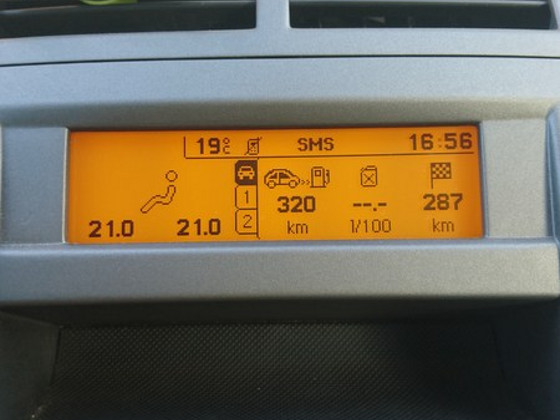 Display Peugeot 407 .UUS .