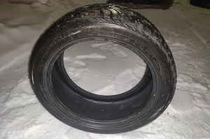 Kasutatud Yokohama ice Guard Stud 4UH8 ig35 225/45R17 (2 foto / 2)