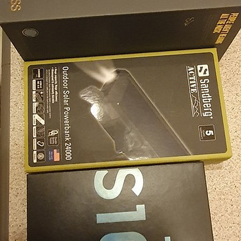 Продам : Samsung s10+ , Galaxy buds+ , PawerBank , Beats stu