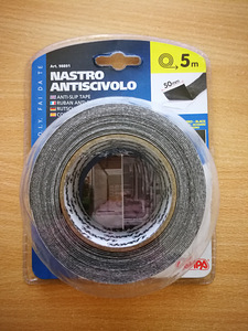 Libisemisvastane teip 50mm x 5m (1 foto / 2)