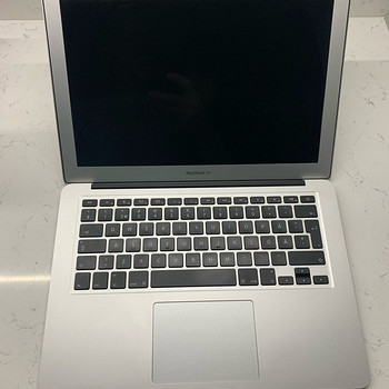 Продам Macbook Air 13 дюймов, 128 ГБ, конец 2017 г.