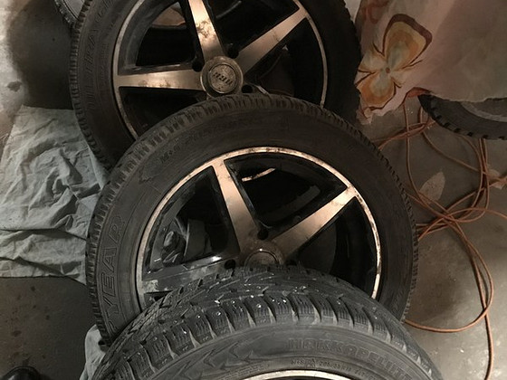 Литые диски с шиной R16 205 55
