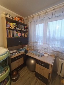 Письменный стол. (1 фото из 1)