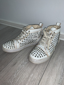Loubutin Louis flat spikes tossud neetidega 42 (2 foto / 5)