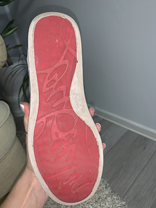 Loubutin Louis flat spikes tossud neetidega 42 (5 foto / 5)