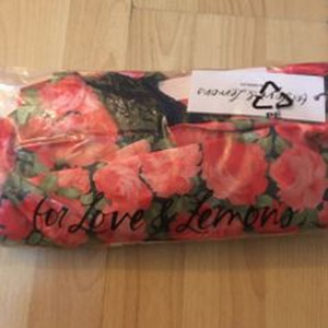 НОВИНКА! Мини-платье Victoria’s Secret (3 фото из 3)