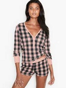 НОВИНКА! Короткий пижамный комплект Victoria’s Secret (1 фото из 3)