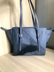 Calvin Klein сумка (1 фото из 3)
