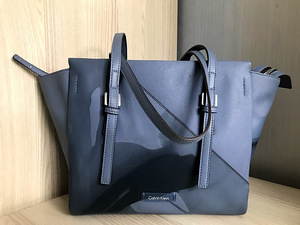 Calvin Klein сумка (2 фото из 3)