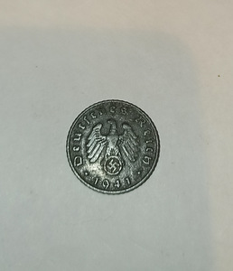 Продам монеты (3 фото из 10)
