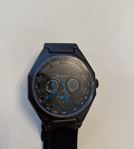 Watch (3 foto / 3)