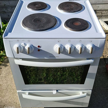 Electrolux pliit 60 cm lai