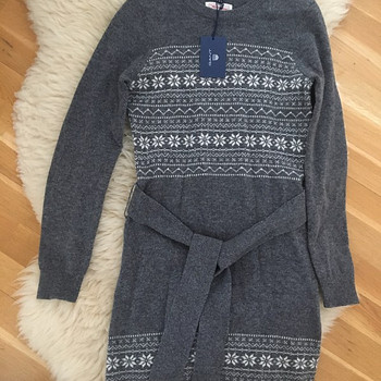 GANT kleit. Lambavill 100 %.