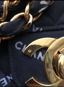 Chanel Vintage Classic Bag (6 foto / 10)