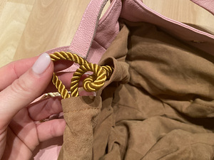 Louis Vuitton leather bag (4 foto / 8)