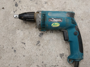 Makita (1 фото из 1)