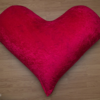 Suur südamekujuline padi / Red heart-kujuline padi