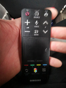 Samsung smarthub pult (1 foto / 1)