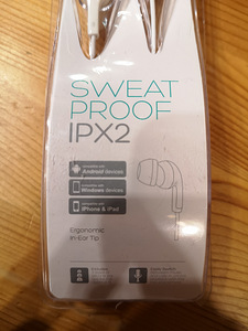 Higikindlad kõrvaklapid Fiesta IPX2 (1 foto / 3)