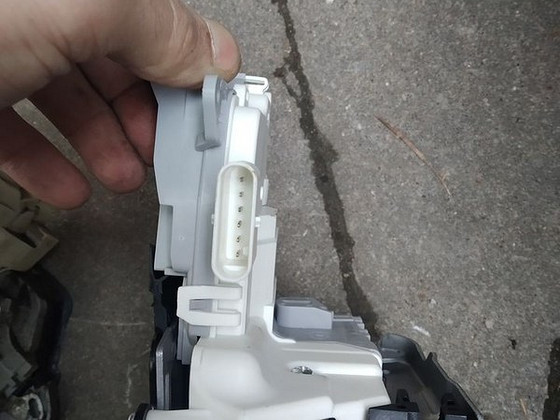 Audi ukselukk, tagumine, vasak