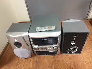 Universum VTC-CD 4044 MUSIC CENTER (2 фото из 3)