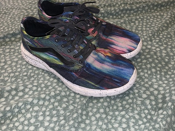 Vans tossud, 42