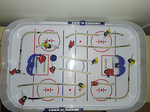 Настольный хоккей (2 фото из 3)