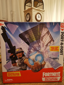 Fortnite Port-A-Fort (1 foto / 3)