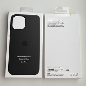 iPhone 12 Pro Max Silicone Case with MagSafe (1 foto / 5)