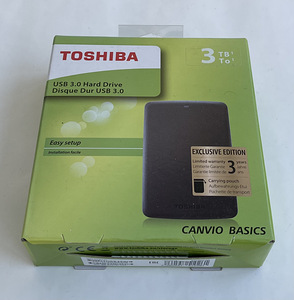 Toshiba Canvio Basics 3TB , Black (1 foto / 2)