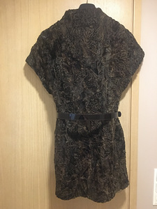 Moodne karakulist vest / peen astrahani vest (1 foto / 1)