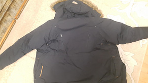 Пуховик Mountain hardwear xl xxxl (4 фото из 7)