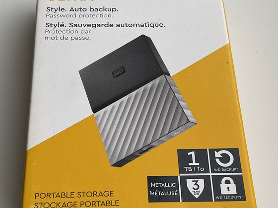 Western Digital WD My Passport Ultra 1TB , Gray