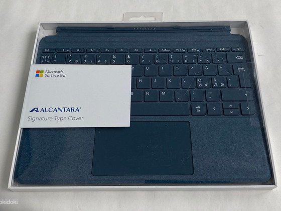 Microsoft Surface Go Alcantara Signature Type Cover keyboard