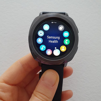 Samsung Gear Sport 42mm Black + rose gold belt