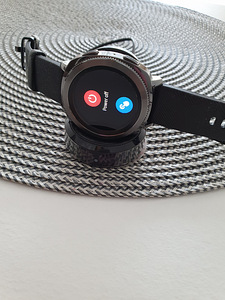 Samsung Gear Sport 42mm Black + rose gold belt (6 foto / 9)