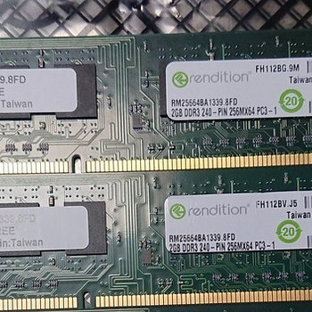 4 ГБ DDR3 1333 (PC3 10600)