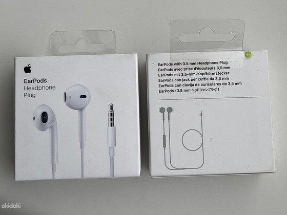 Apple EarPods with Lightning Connector/Plug