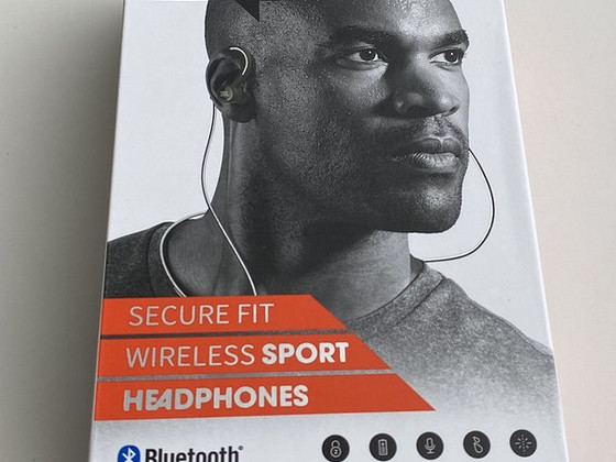 JBL Reflect Contour Black