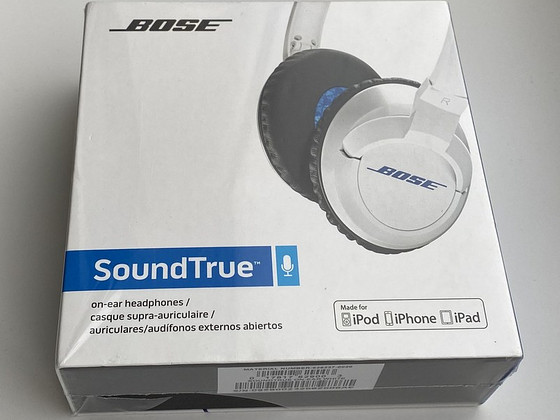Bose SoundTrue Headphones On-Ear Style, White