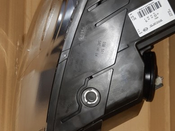 VW Passat B6 (08-10)esituli, parempoolne