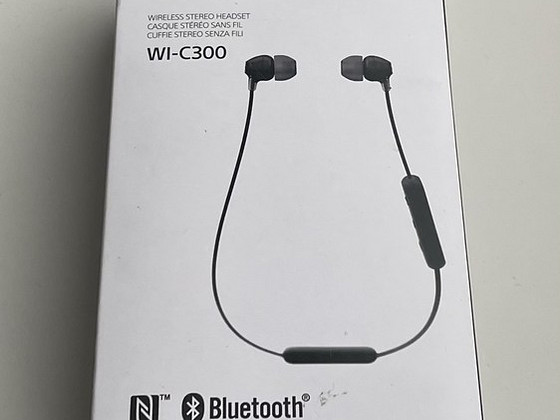 Sony WI-C300 Wireless Black/White