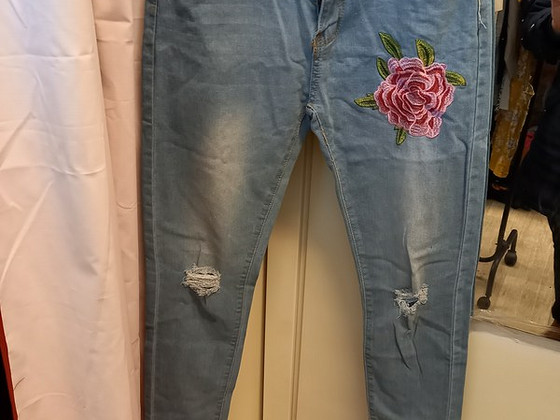 Новые женские джинсы M
