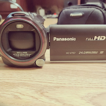 Panasonic HC-V757 - Full HD 1080p (50 кадров в секунду)
