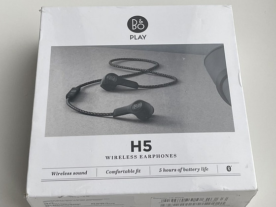 Bang & Olufsen BeoPlay H5, Black/Moss Green