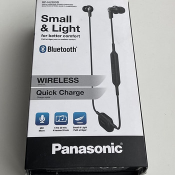 Panasonic NJ300BE In-Ear, Microfone, Black/White