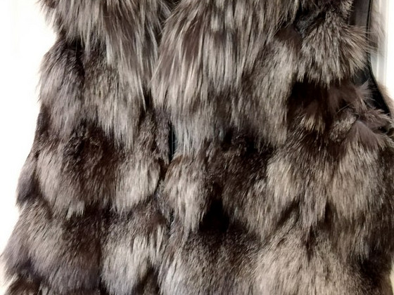 Жилет из лисы